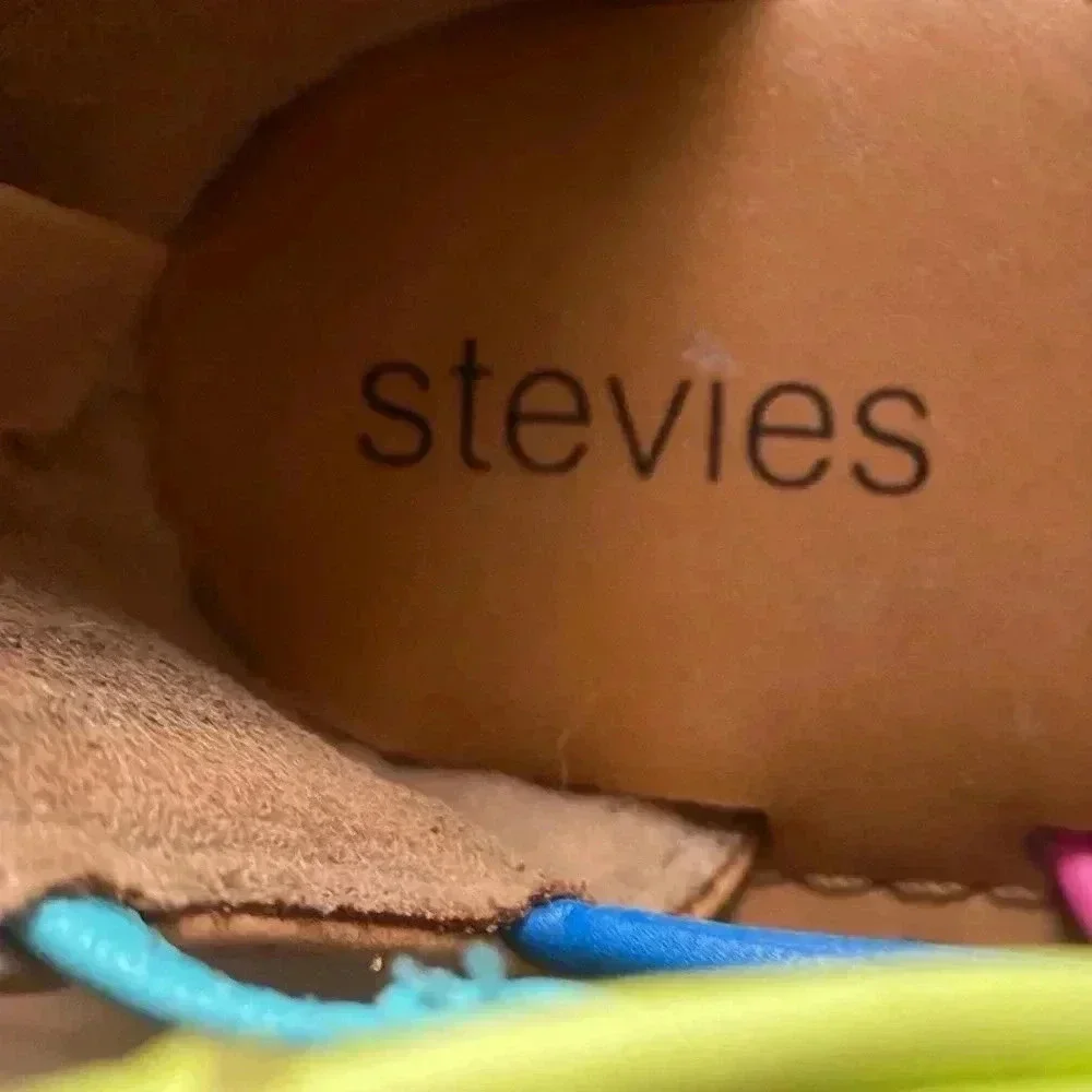 Stevies Girls Rainbow Sandals 4